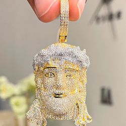 Jesus Pendant 