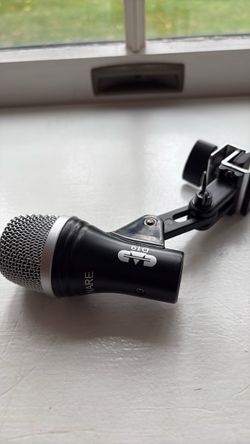 CAD D19 Dynamic Drum Microphone with Clip Mount