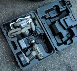 Portcable saw and drill with batteries and charger