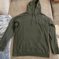 Under Armor Sweatshirt