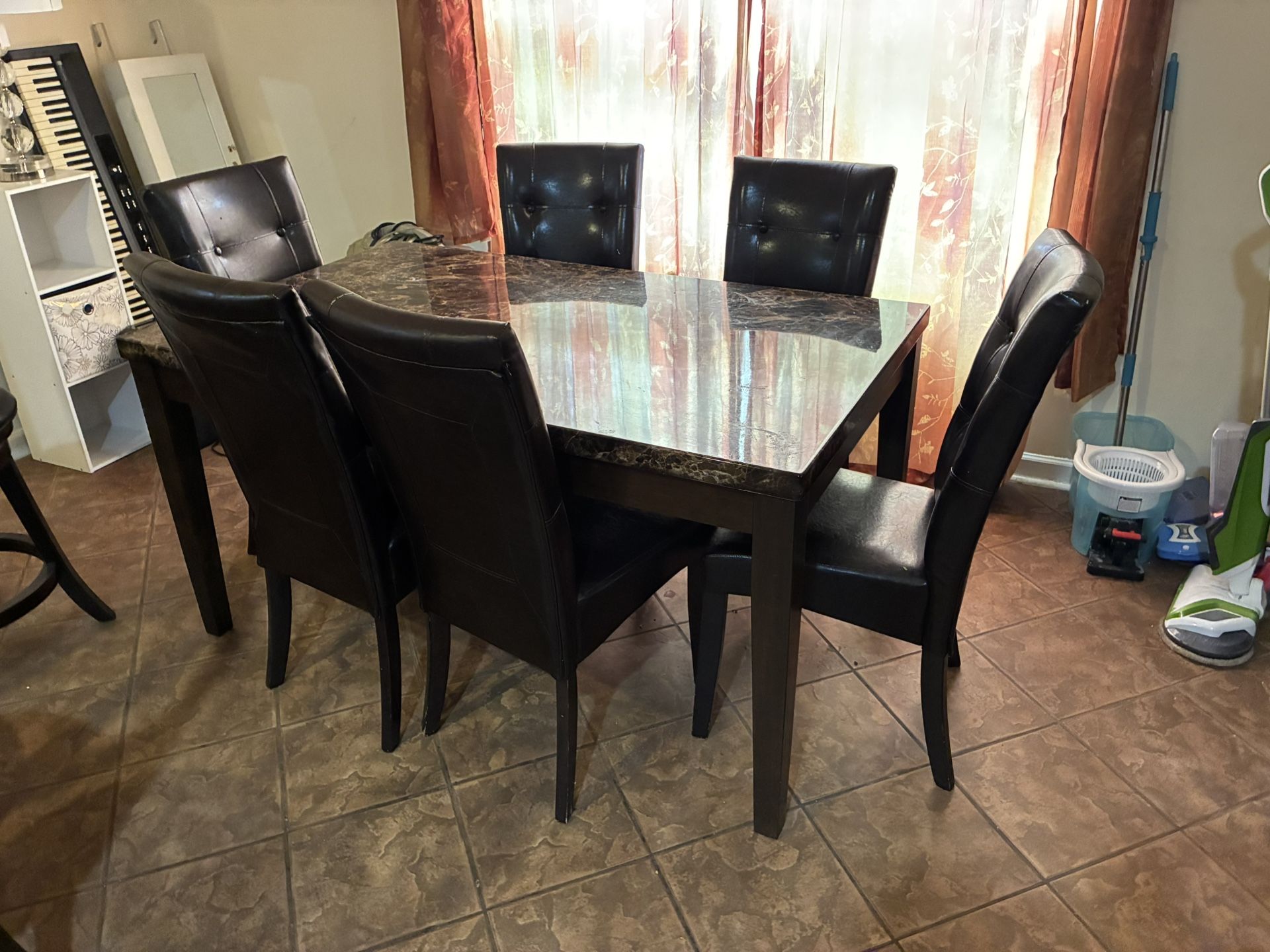 Dining Table With 6 Chairs 