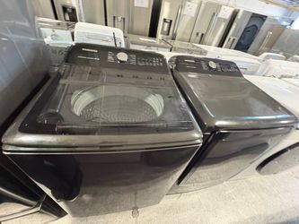 Samsung Black Stainless Washer and Dryer Set