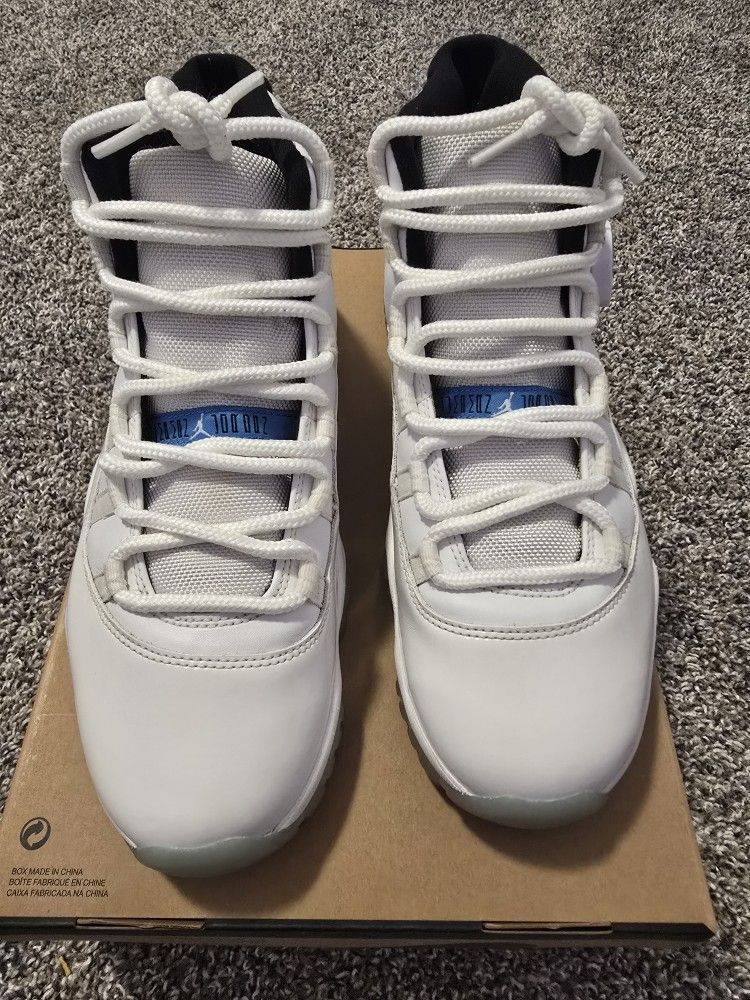 Jordan 11 Legend Blue Size 10