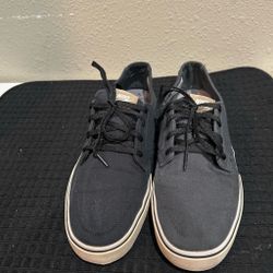 Nike black sneakers size 10