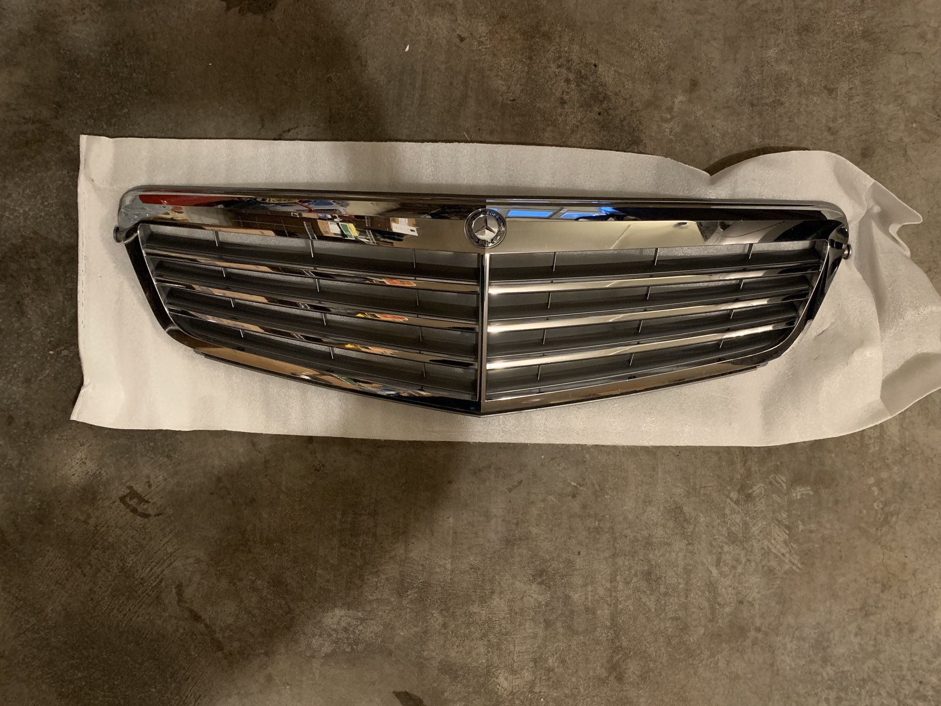 2008-2012 OEM MERCEDES BENZ W204 C CLASS C300 C350 GRILLE