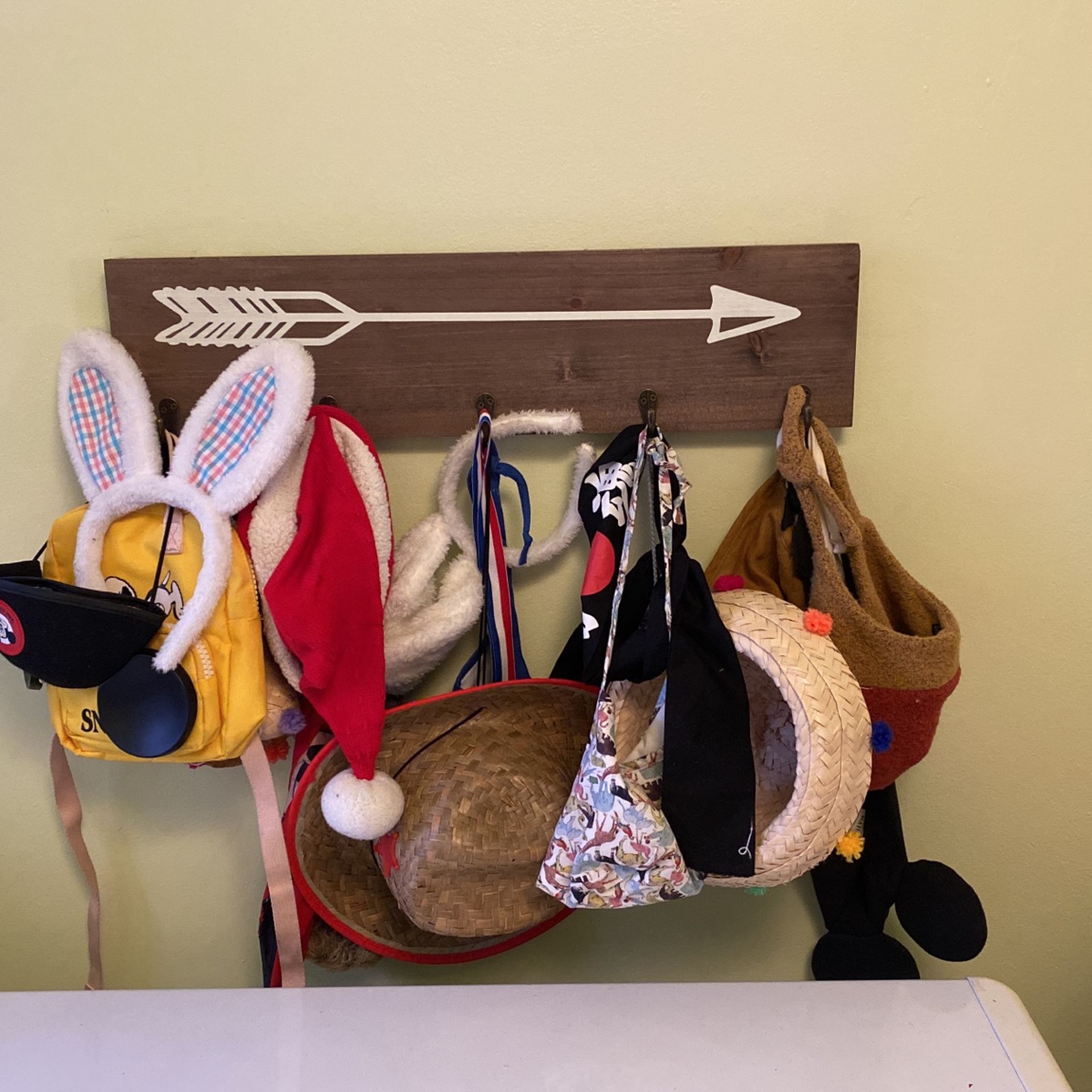 Children’s Hat Hanger
