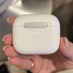 Apple- Airpods (3rd Generation w/ Lightning Charging Case)