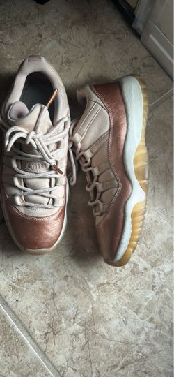 Air Jordan 11 Low Rose Gold Sneakers