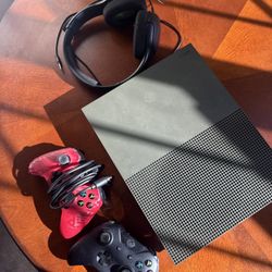 Xbox One S Bundle – 2 Controllers + Headset (No Cables)
