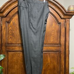 Kirkland Signature Men’s Wool Dress Pants 40x29 Gray Windowpane Pleated Slacks