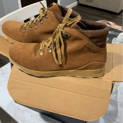 Men’s Boots Size 12