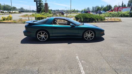 1997 Pontiac trans am firebird t tops LT1 engine