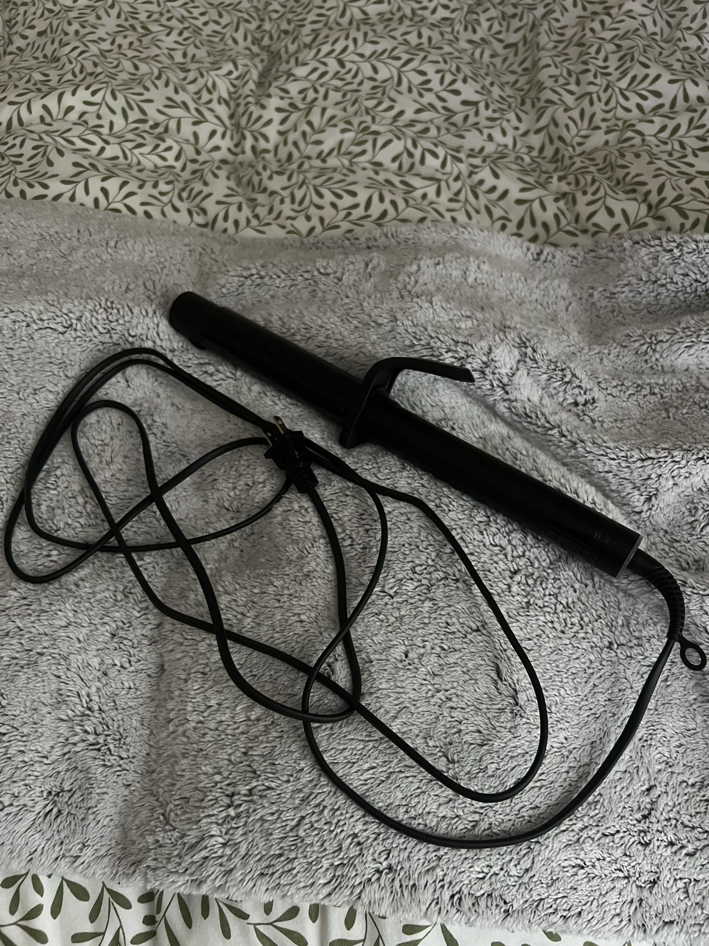 Hot Tools Curling Iron