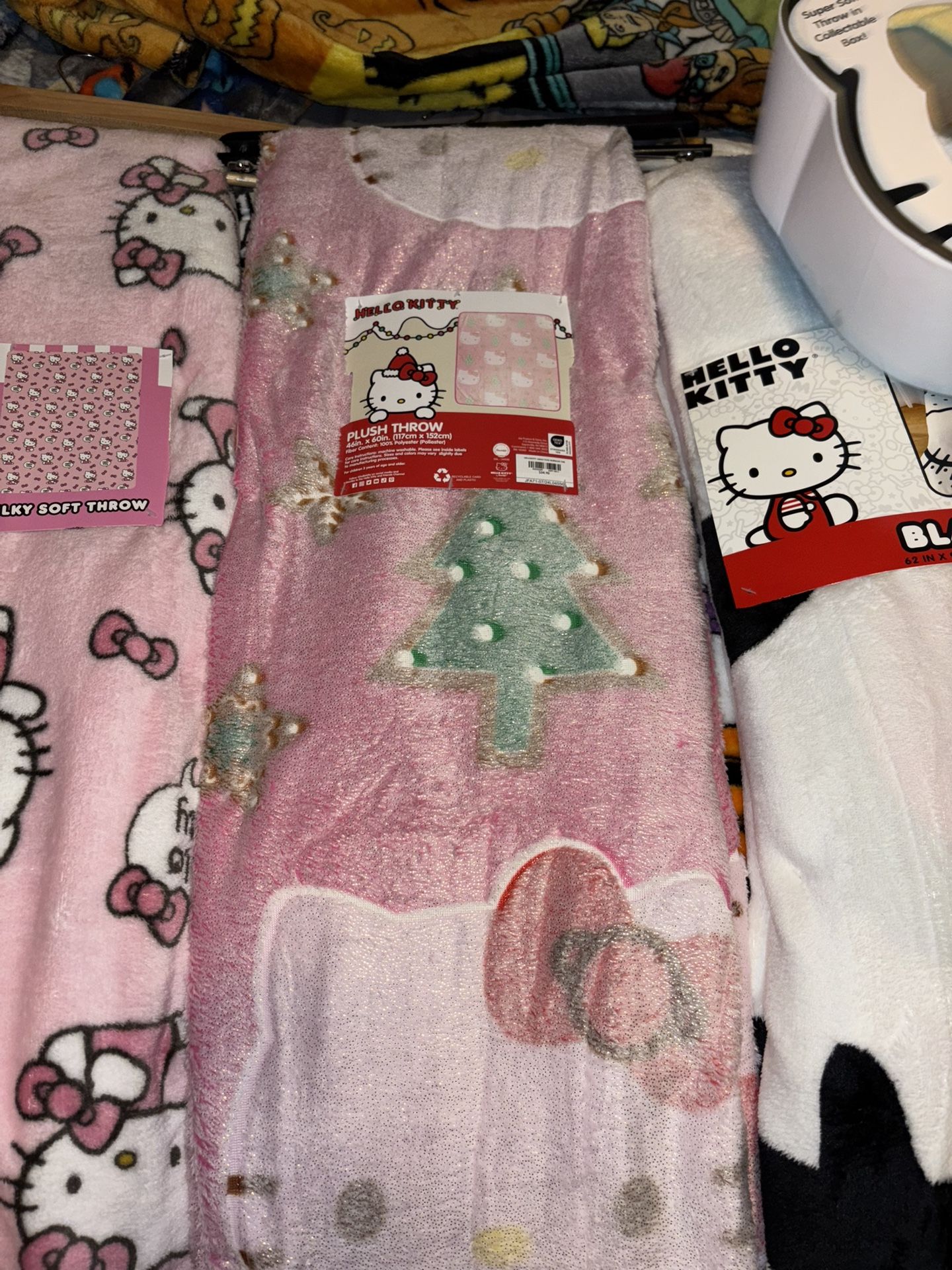 Hello Kitty Christmas Blanket 
