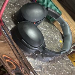 Skull Candy Bluetooth Headphones 