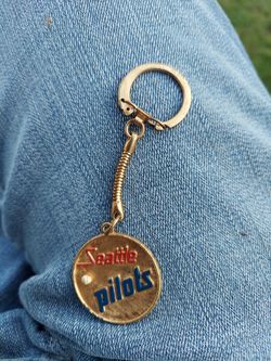 Rare, Vintage SEATTLE PILOTS Baseball Keychain