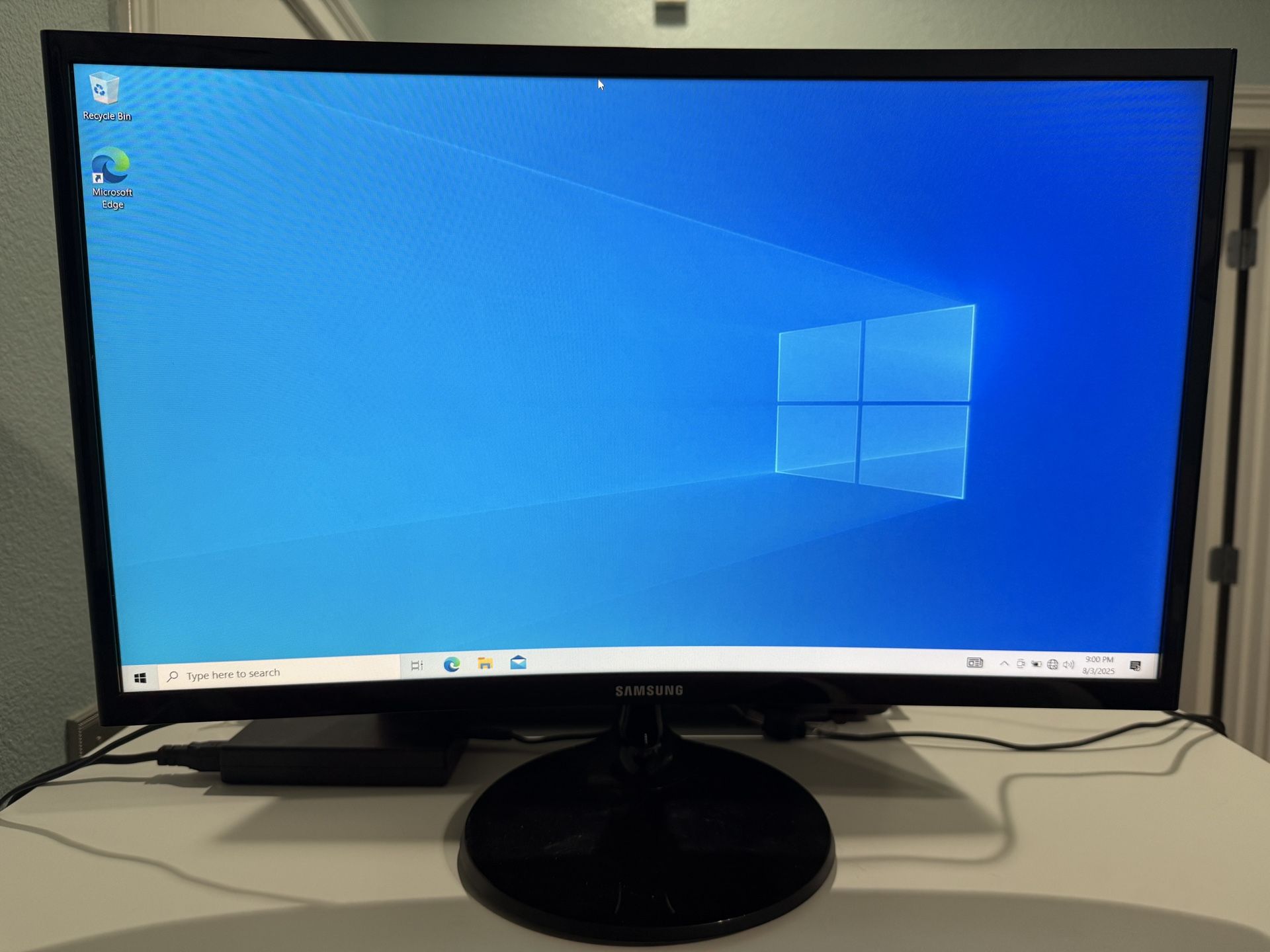 Samsung Curved Monitor