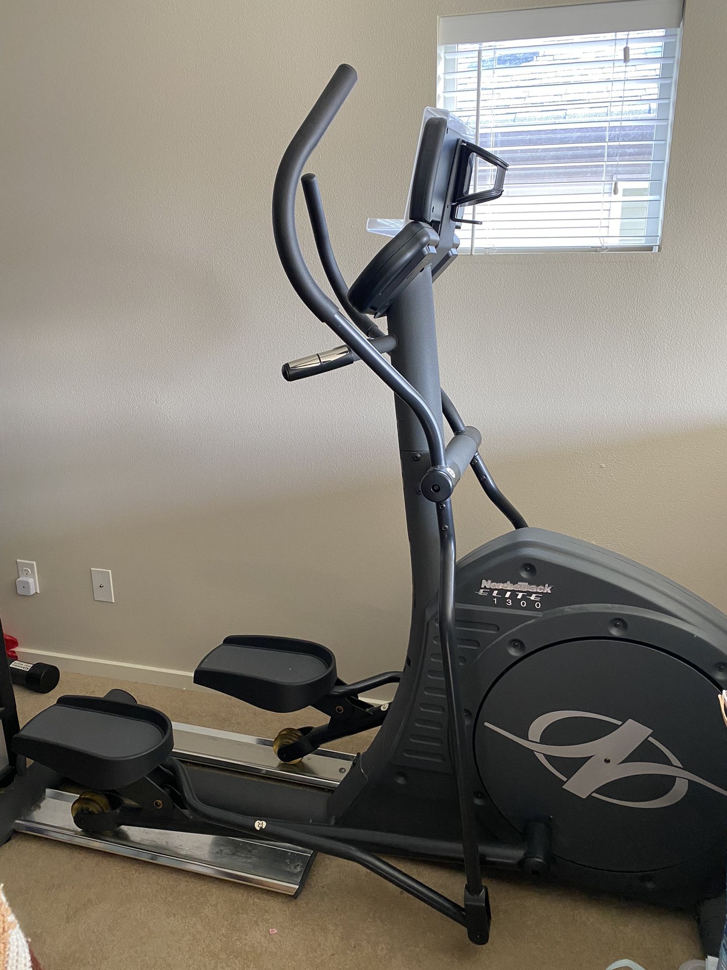 Nordic track Elite 1300 Elliptical