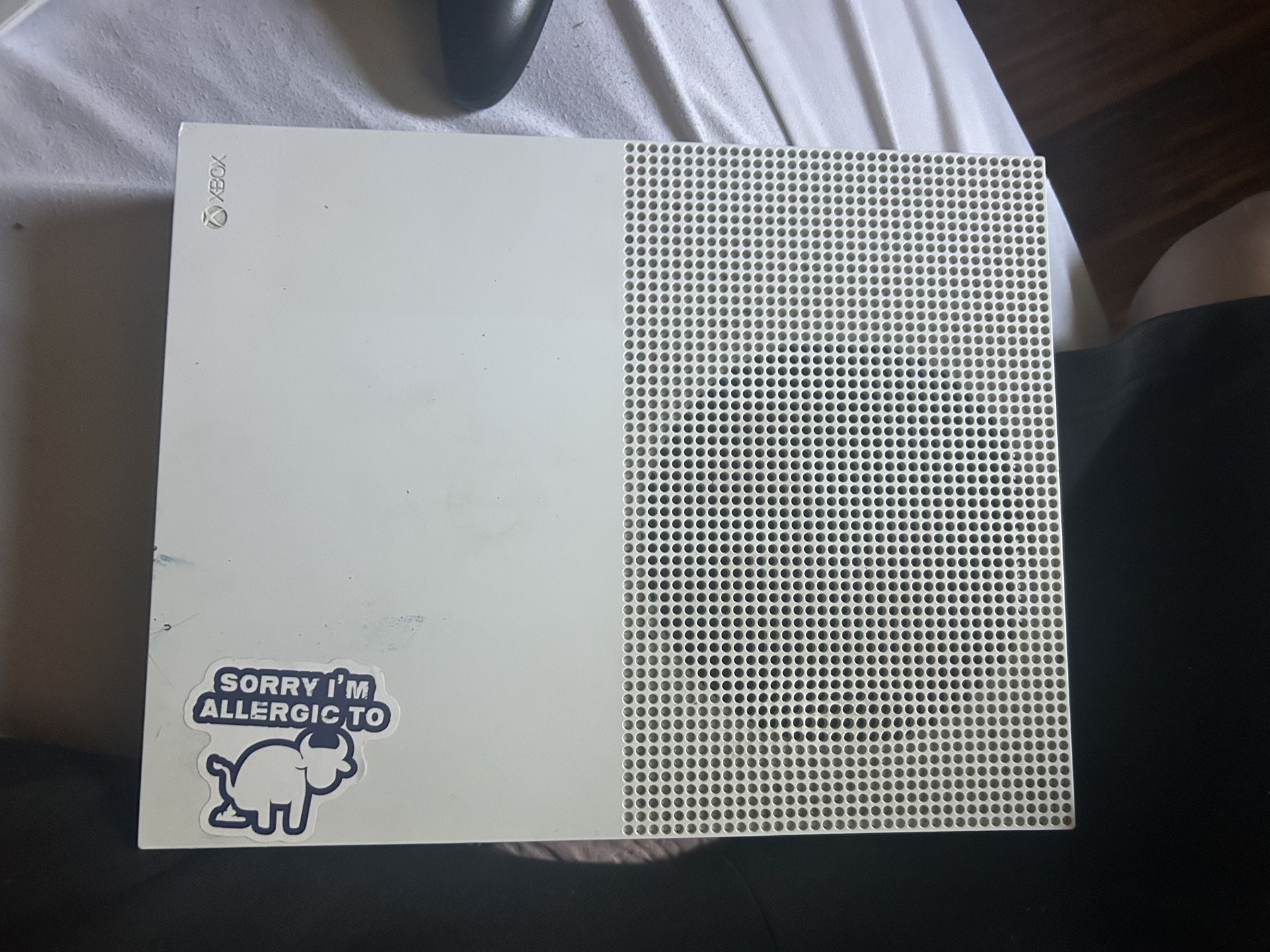 Works Good Just Got A New Series X So I’m Trying To Sell This