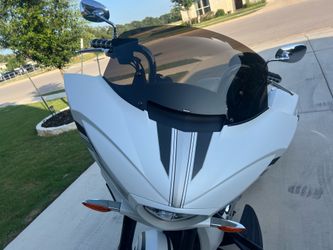 Low Mileage!! 2016 Victory Magnum