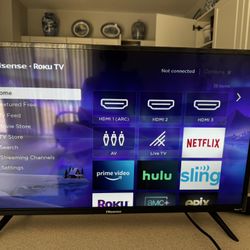 Smart Tv Hisense 32” . Good Condition. No Remote Control . 