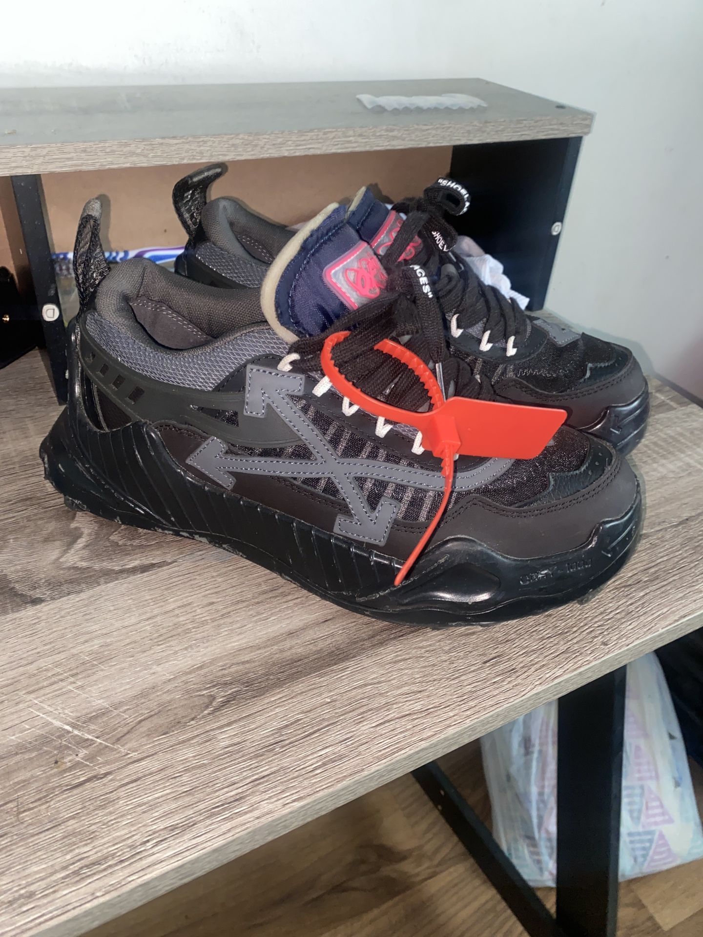 Off White Sneakers