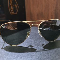 RayBan Aviators-RB3025 Excellent Condition