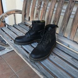 Dr Martin Boots
