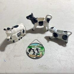 Lot Of 4 Cow Themed Items!