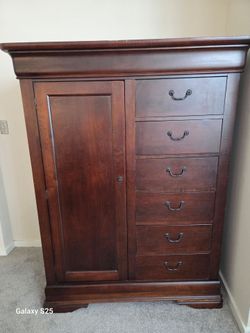 Free Men's Chest 20910 area