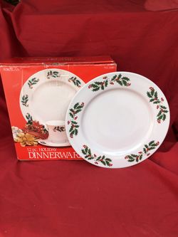 New Alco industries service for 4 poinsettia dinnerware set