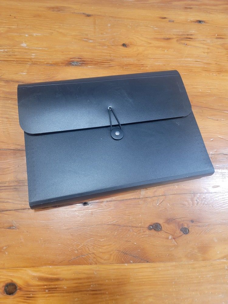 Black Expanding Plastic Accordian File Holder ~ Letter Size, 6 Tabs, 7 Pockets
