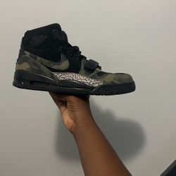 Nike Air Jordan Legacy Camo Size Of The Foot Is 10.5