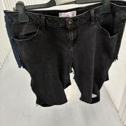 Unique and Fashion Setting Shorts with Corset Leg Straps on Back