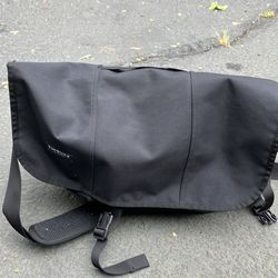 Timbuk2 shoulder bag