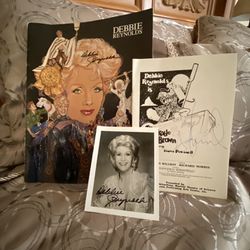 Debbie Reynolds & Harve Presnell’s Autograph 