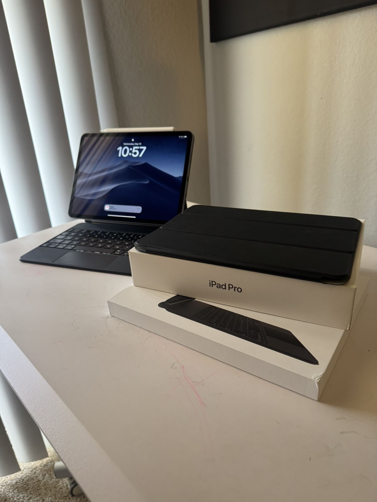 128GB 11” (M1) iPad Pro 3rd Gen w/ Accessories