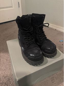 Balenciaga strike boots