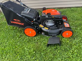 Brand New Yardmax Self Propelled Mower 201cc With 22” Cutting Width.