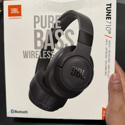 JBL Tune 710BT Over Ear Bluetooth Headphones