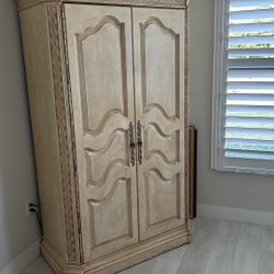 Bernhardt  Armoire Solid wood