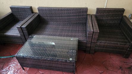 4-Piece Outdoor Wicker Patio Furniture Set