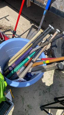 11 softball and baseball bats