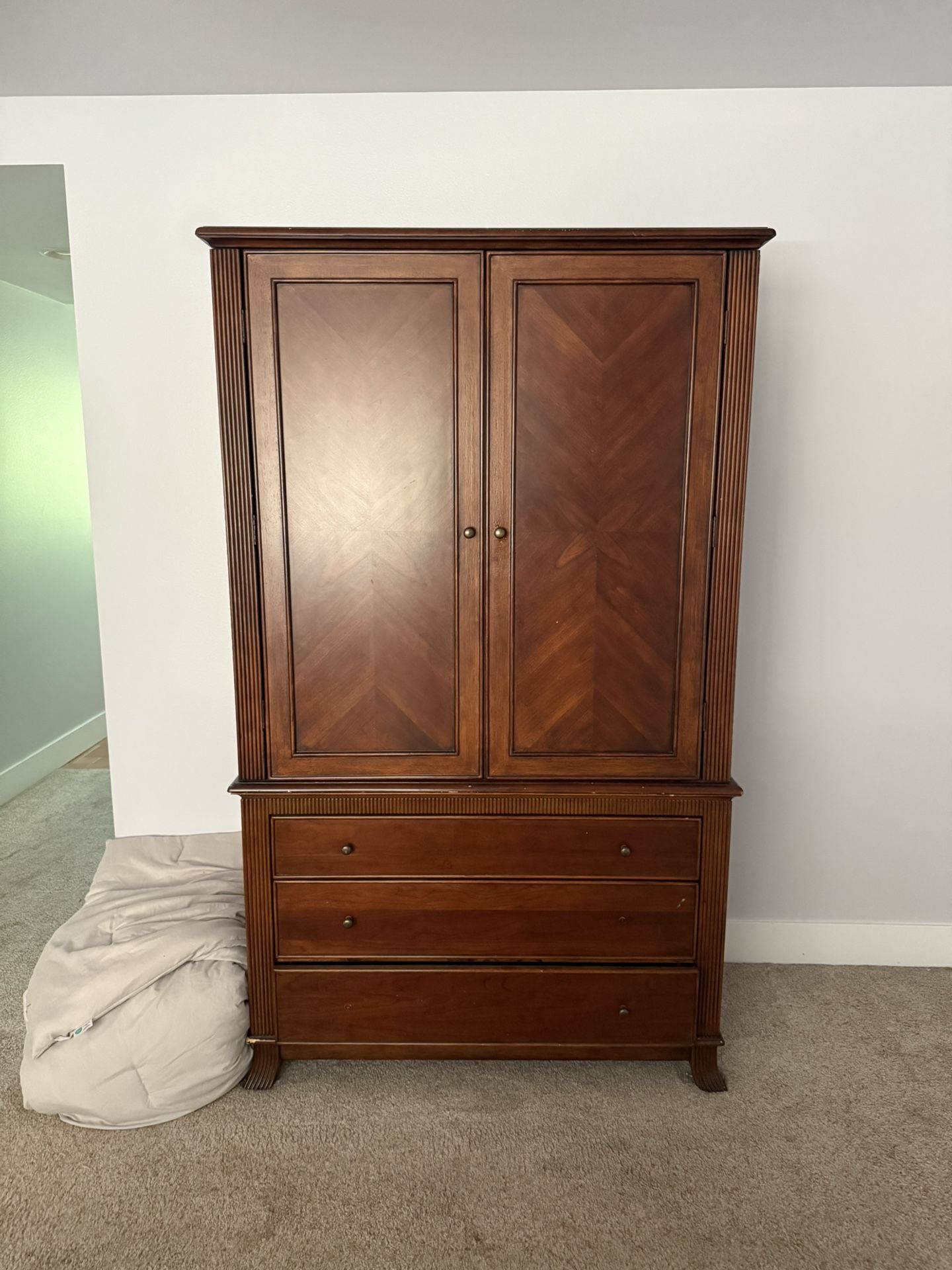 Armoire