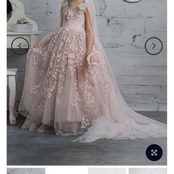 Dress/Gown