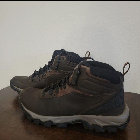 Columbia Newton Ridge Plus II Brown BM3970-231 Waterproof Hiking Boots Sz 9