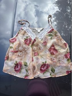 Cute tank top / blouse