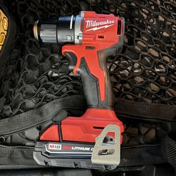 Milwaukee Drill With Battery