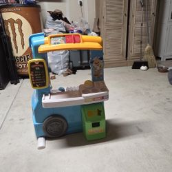 Taco Shop Play Car 