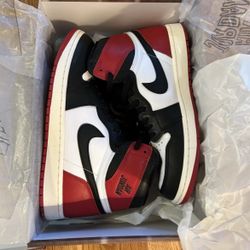 Jordan 1 Black toe reimagined sz10